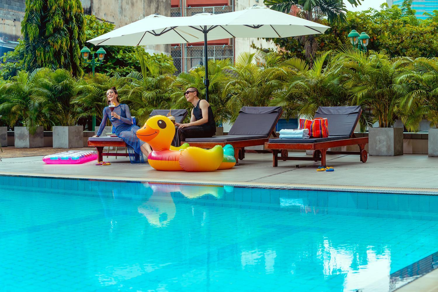 Chi Art Series Hotel Bangkok Exterior foto